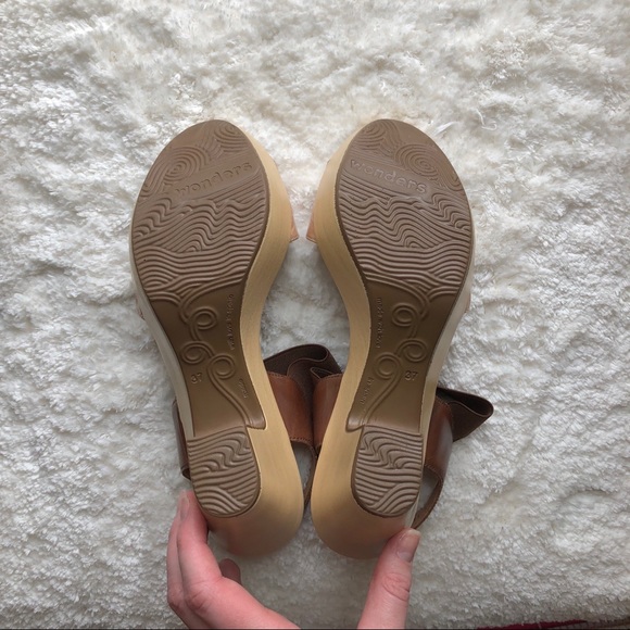 Wonders platform tan + brown high heel sandal - Picture 8 of 8